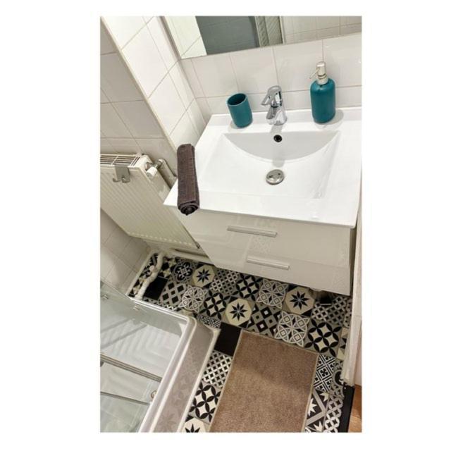 T2 Renove Avec Parking Gratuit Sur Place Daire Valence  Dış mekan fotoğraf