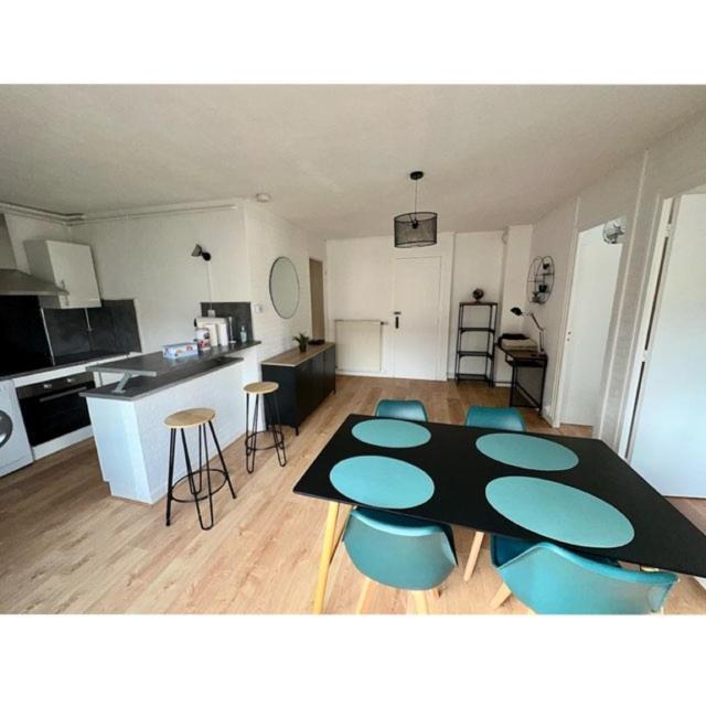 T2 Renove Avec Parking Gratuit Sur Place Daire Valence  Dış mekan fotoğraf